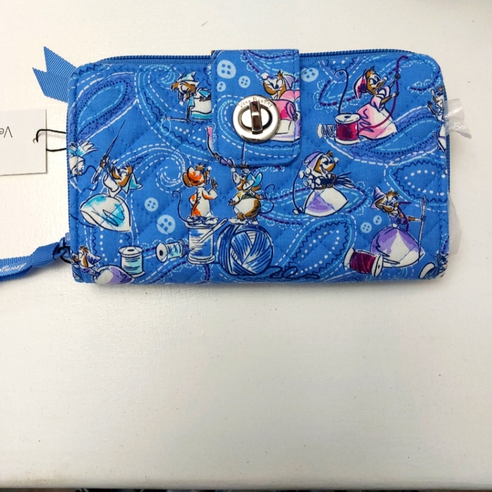 Vera Bradley Disney Classics Cinderella RFID Turnlock Wallet NWT
